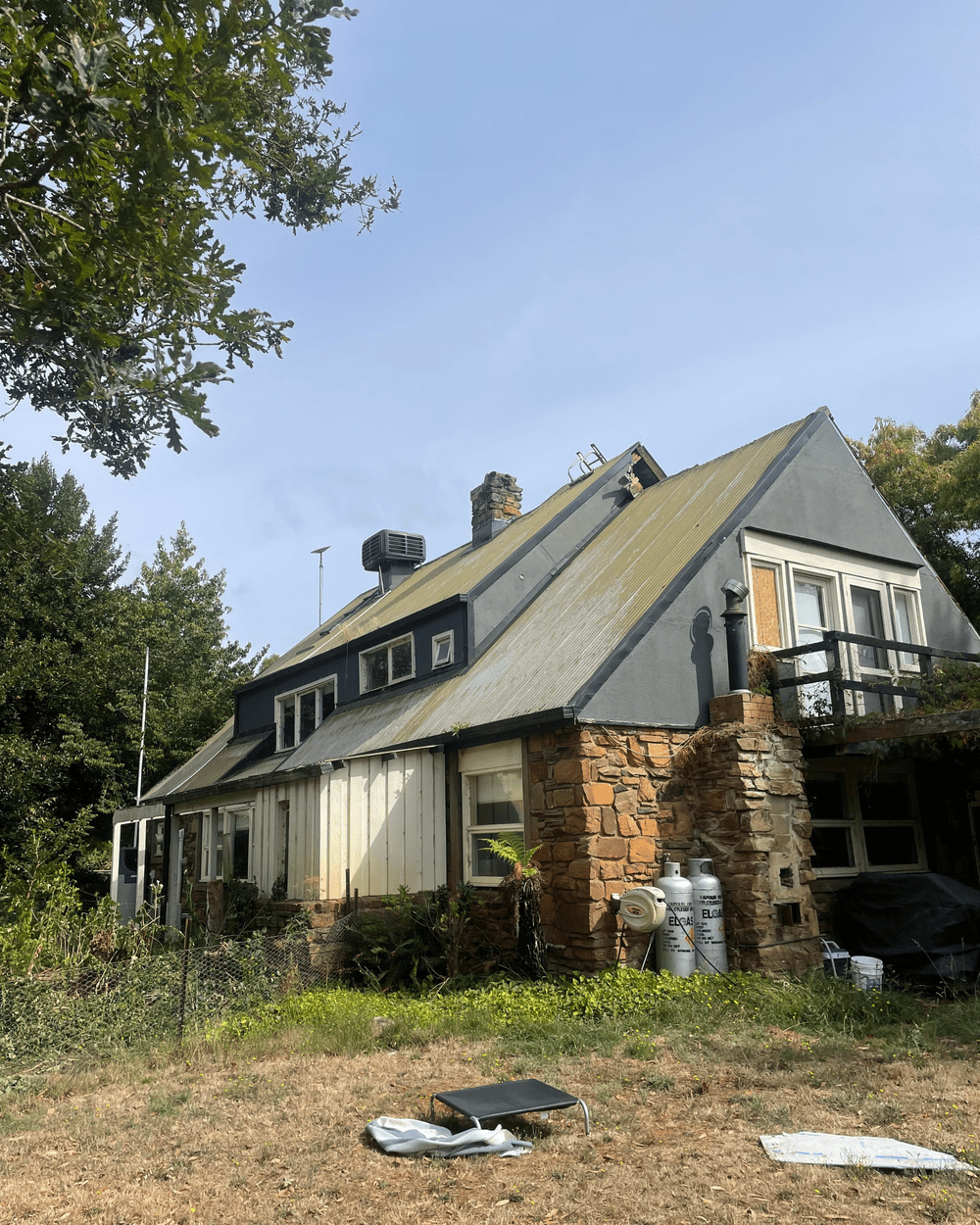 Daylesford Cottage - Before - Front View